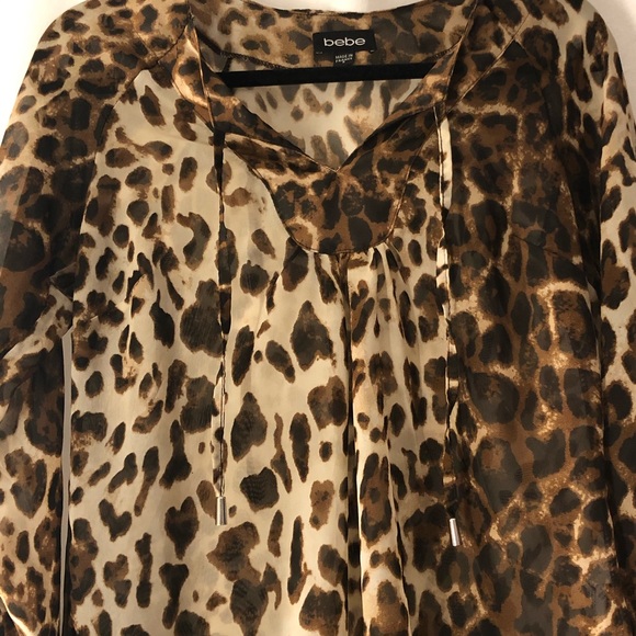 BEBE Animal leopard Print Tunic SZ Small - Picture 3 of 3